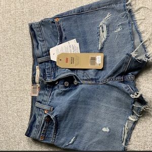Levi’s Short